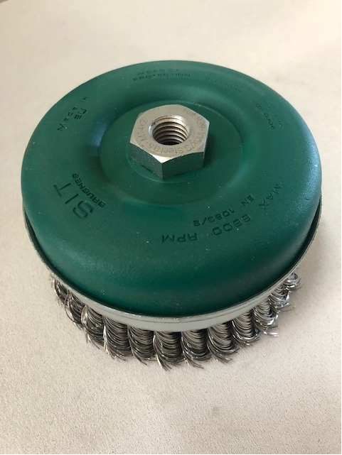 Brosse boisseau torsadée INOX diam 120mm (alésag