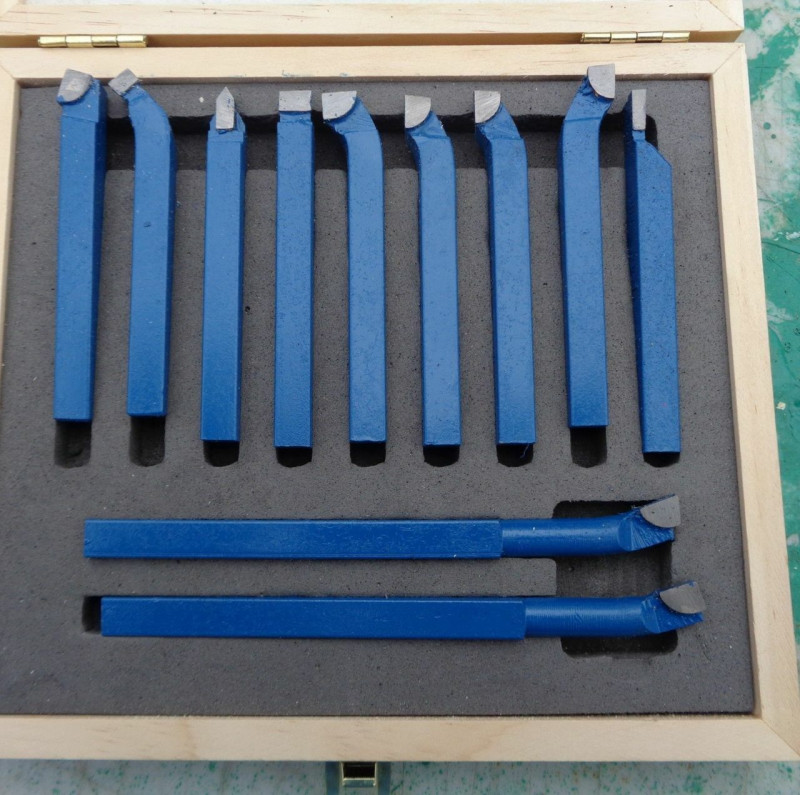 Jeu de 11 outils de tour à dresser d angle R/CB 1