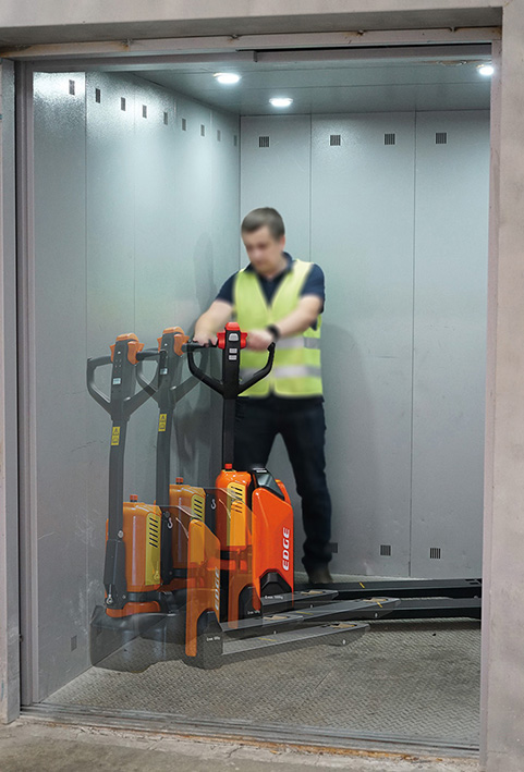 Transpalette électrique lithium 2000 kg 1150 mm / 